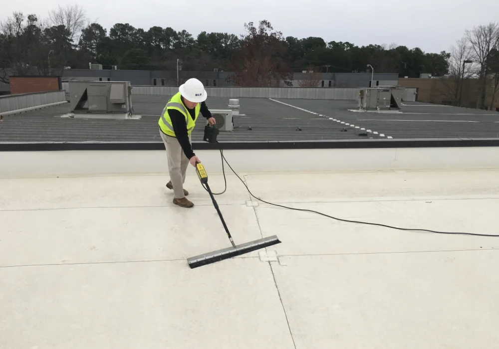 Roof-Leak-Detection-Commercial-Building-1024x768